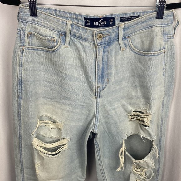 Hollister Ultra High Rise Mom Jeans Light Wash Distressed - Size 7R - 28 - Picture 3 of 10